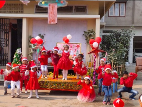 Planter Stand with Pots